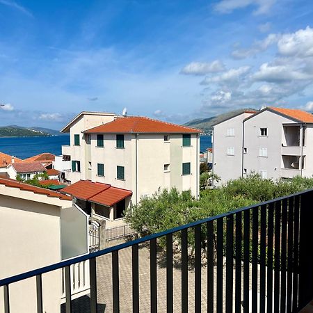 Jurkas Apartment Trogir Exterior photo