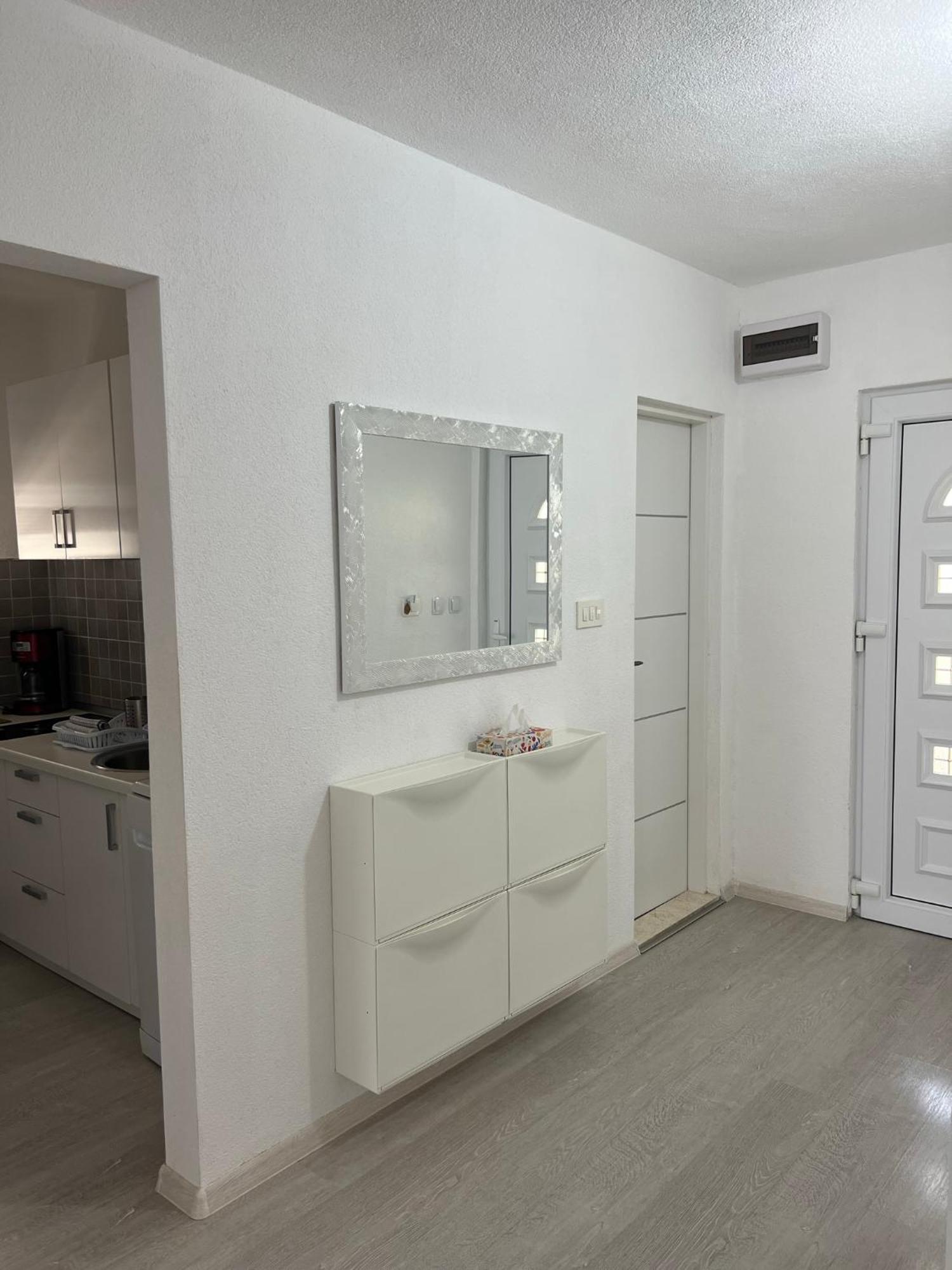 Jurkas Apartment Trogir Exterior photo