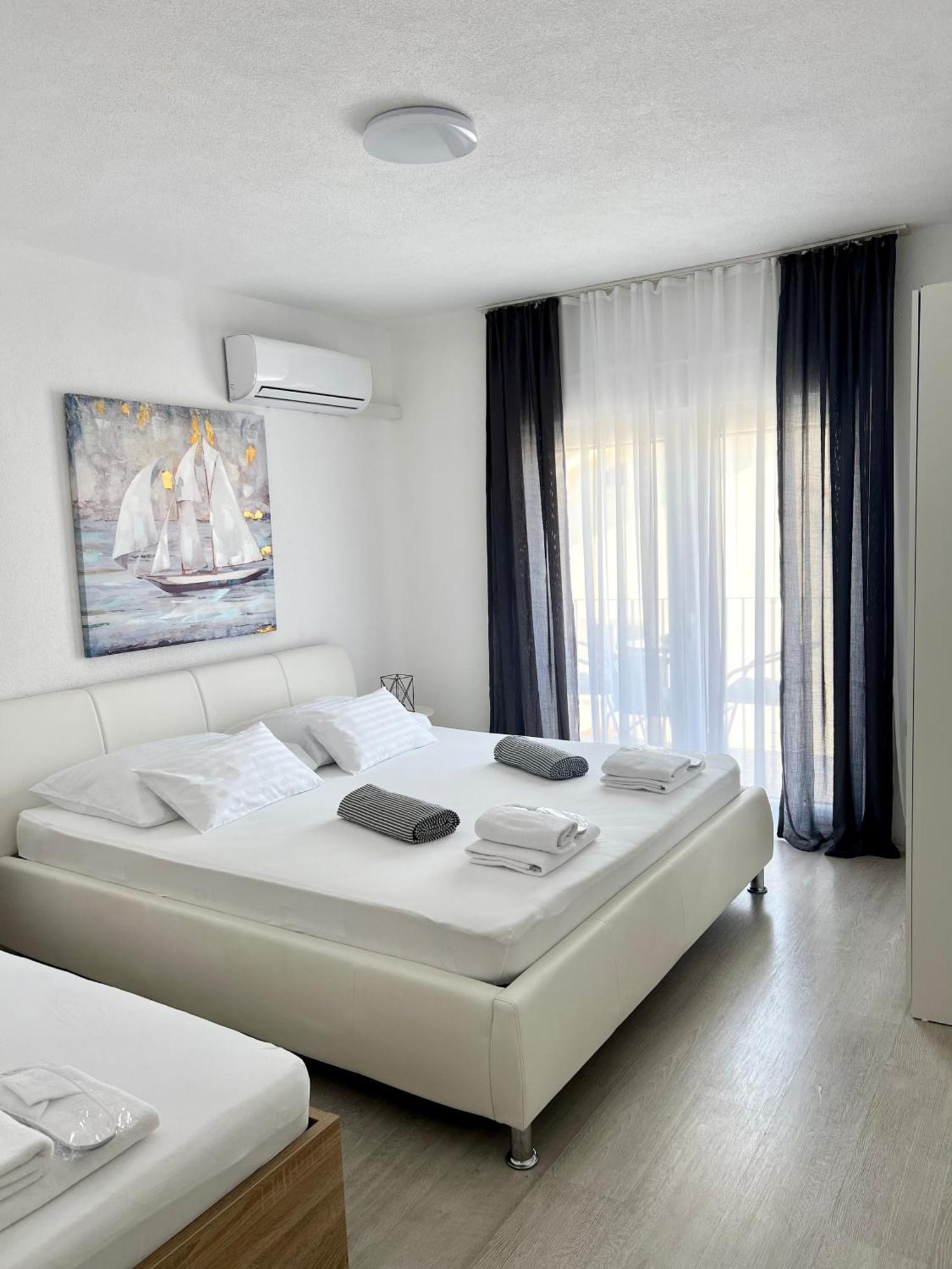 Jurkas Apartment Trogir Exterior photo