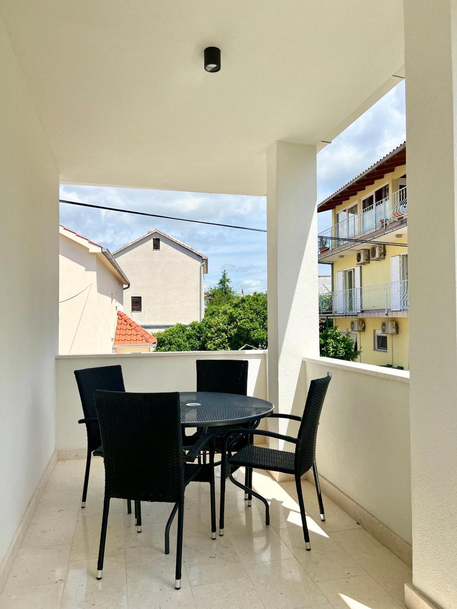 Jurkas Apartment Trogir Exterior photo