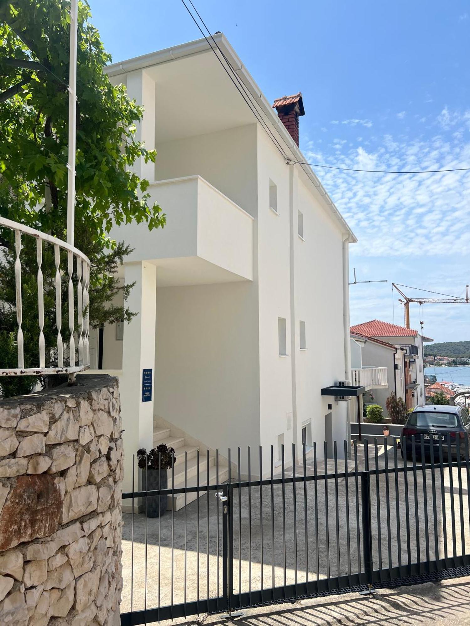 Jurkas Apartment Trogir Exterior photo